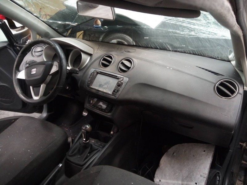 seat ibiza sc (6j1) del año 2008