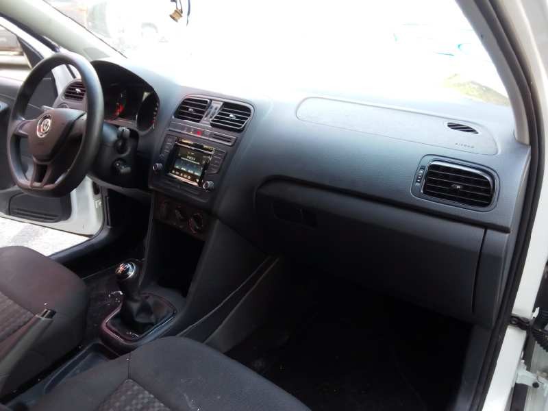 volkswagen polo (6c1) del año 2015