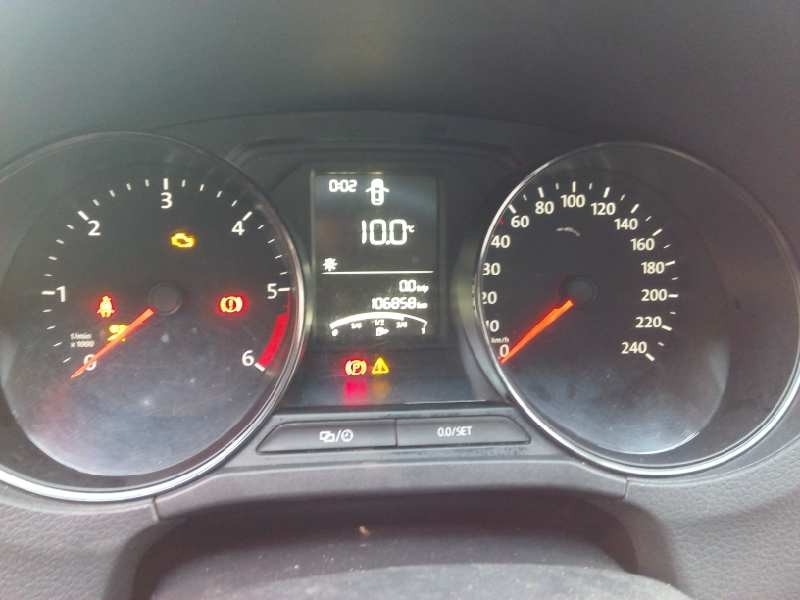 volkswagen polo (6c1) del año 2015