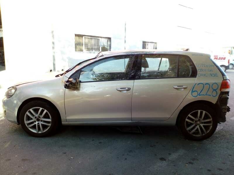 volkswagen golf vi (5k1) del año 2012