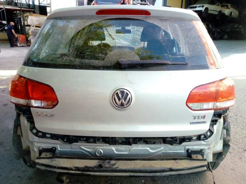 volkswagen golf vi (5k1) del año 2012