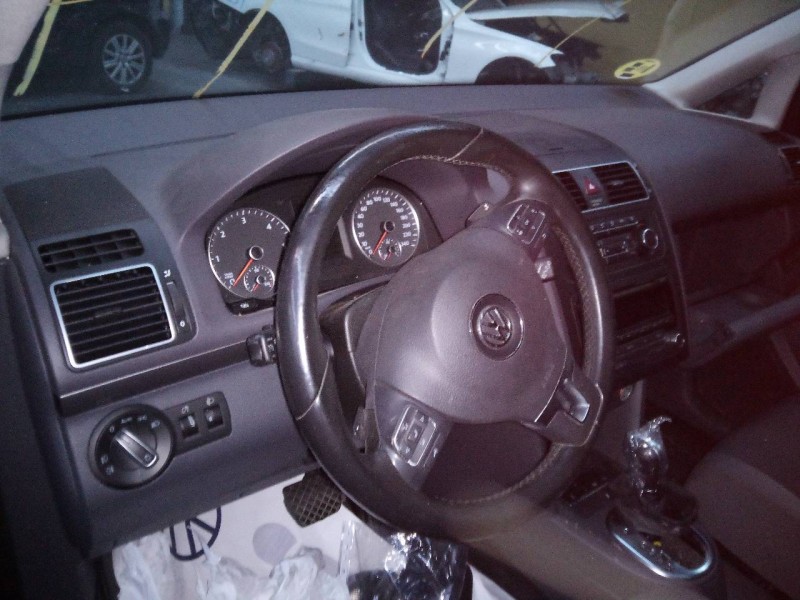 volkswagen touran (1t3) del año 2010