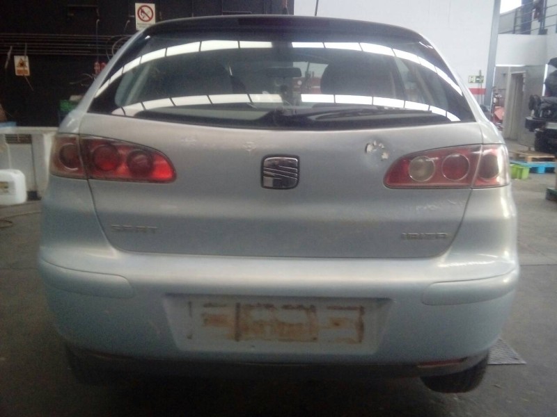 seat ibiza (6l1) del año 2002