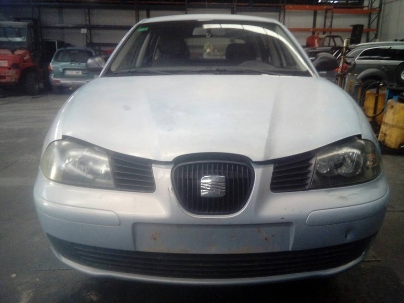 seat ibiza (6l1) del año 2002