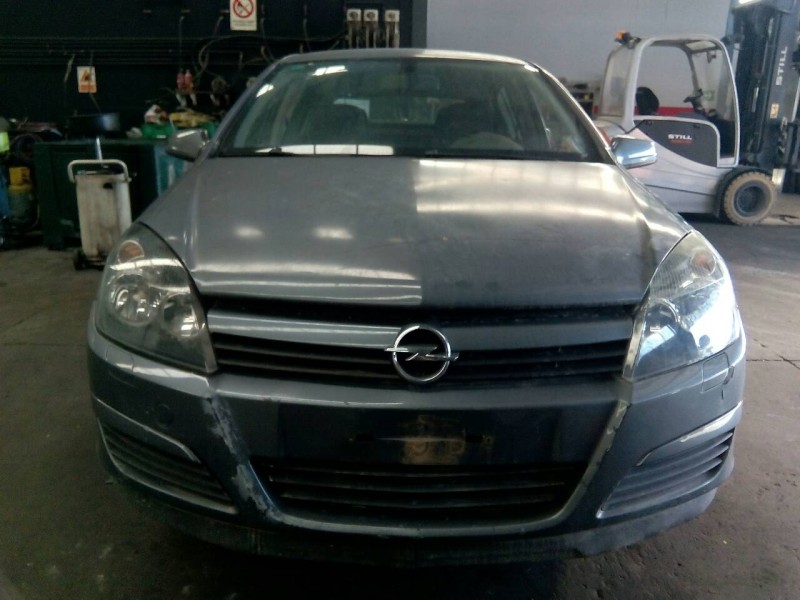 opel astra h berlina del año 2005