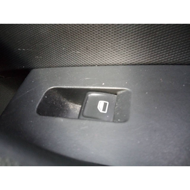 Recambio de mando elevalunas delantero derecho para seat toledo (kg3) reference referencia OEM IAM   