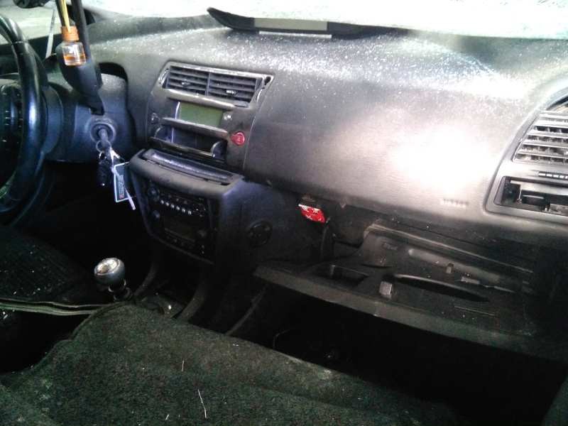 citroën c4 berlina del año 2005