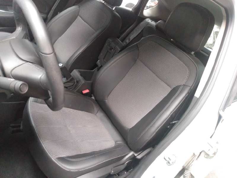 opel astra j lim. del año 2012