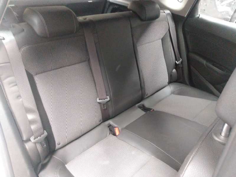 opel astra j lim. del año 2012