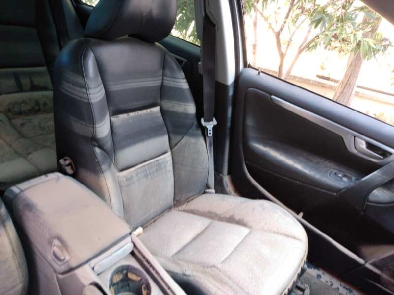volvo s60 berlina del año 2004