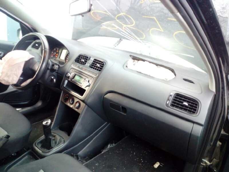 volkswagen polo (6r1) del año 2011