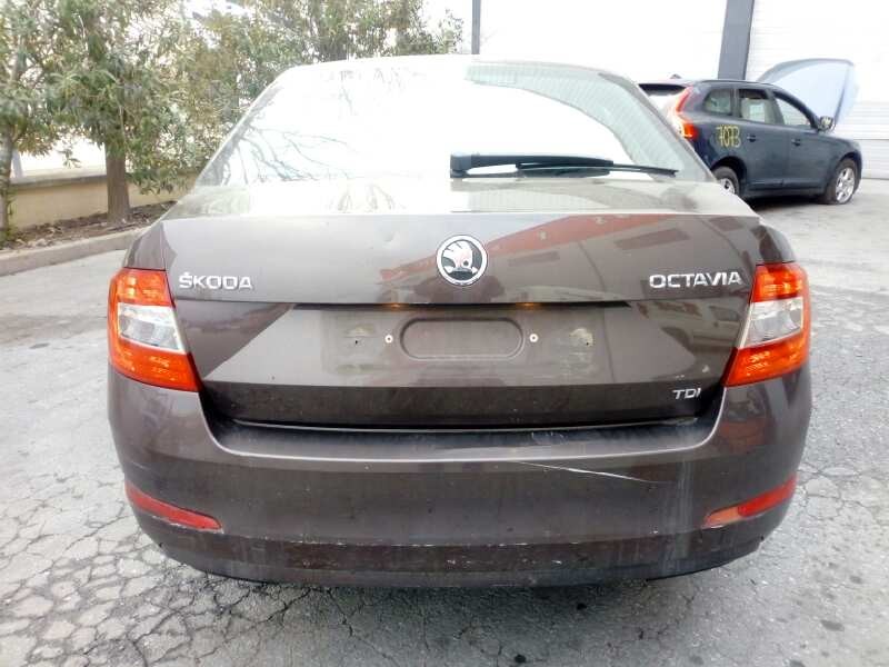 skoda octavia lim. (5e3) del año 2014