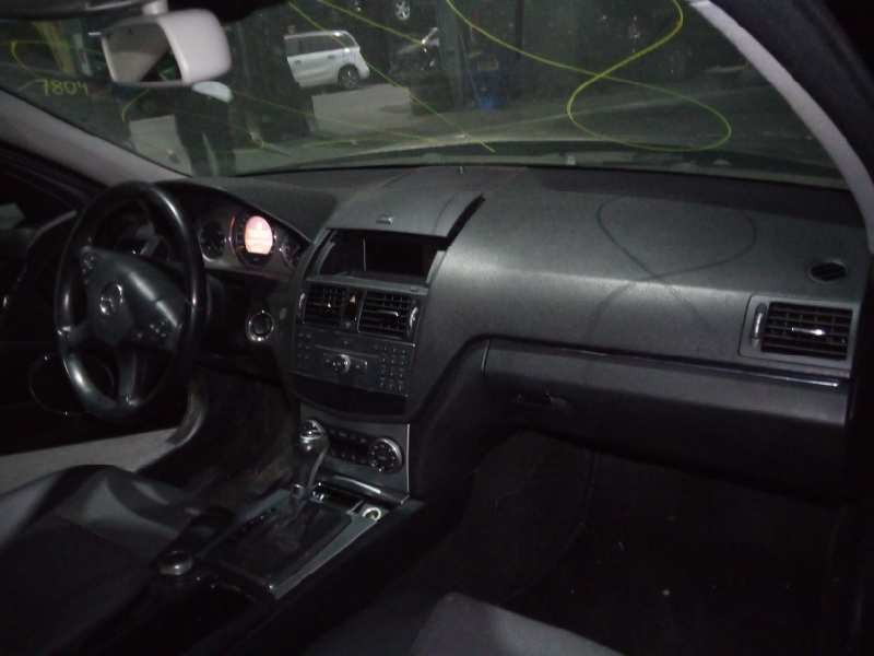 mercedes-benz clase c (w204) berlina del año 2007