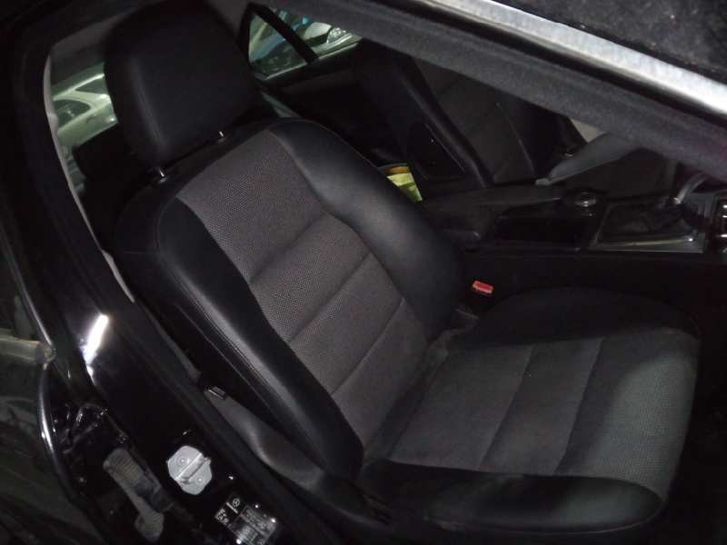 mercedes-benz clase c (w204) berlina del año 2007