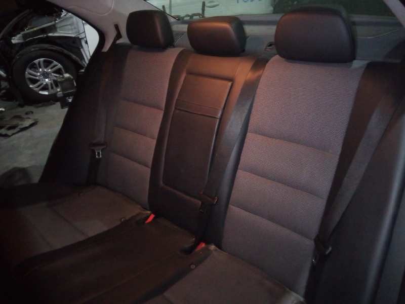 mercedes-benz clase c (w204) berlina del año 2007