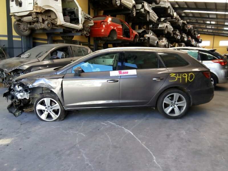 seat leon st (5f8) del año 2014