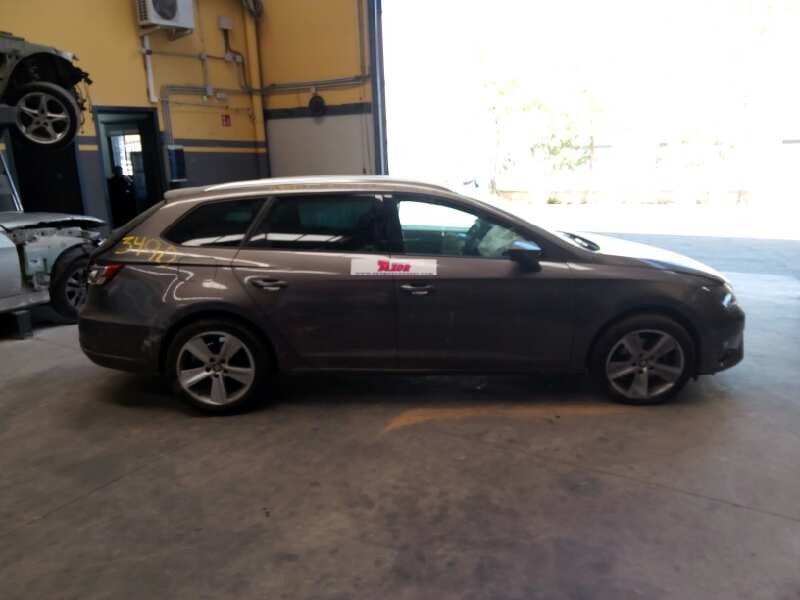 seat leon st (5f8) del año 2014