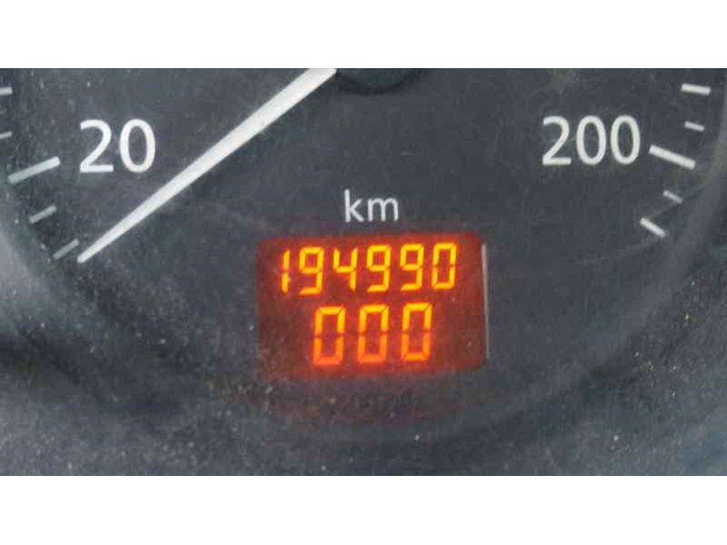 nissan primastar (x83) del año 2004