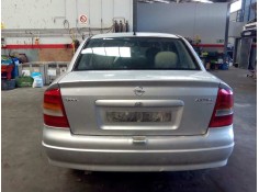 opel astra g berlina del año 2002 2