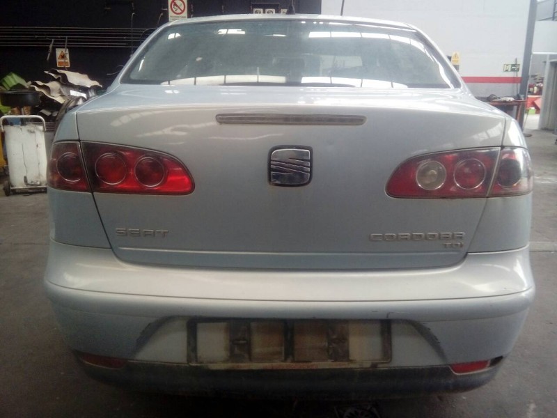 seat cordoba berlina (6l2) del año 2002