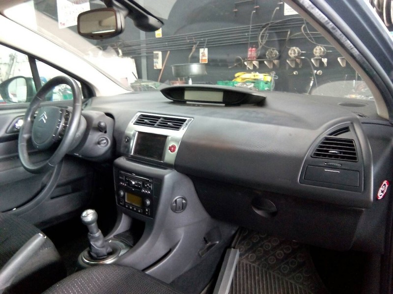 citroën c4 coupe del año 2004