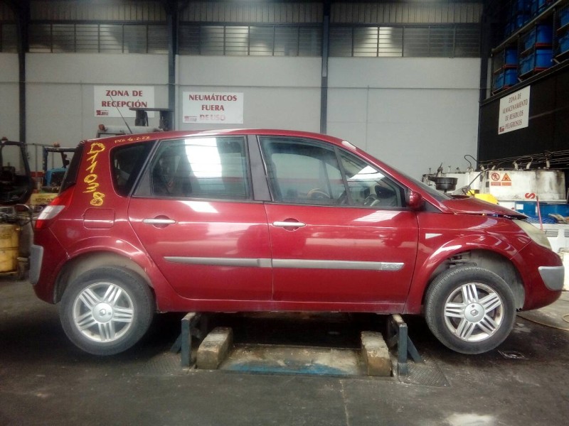 renault scenic ii del año 2004