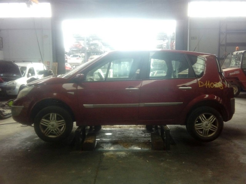 renault scenic ii del año 2004