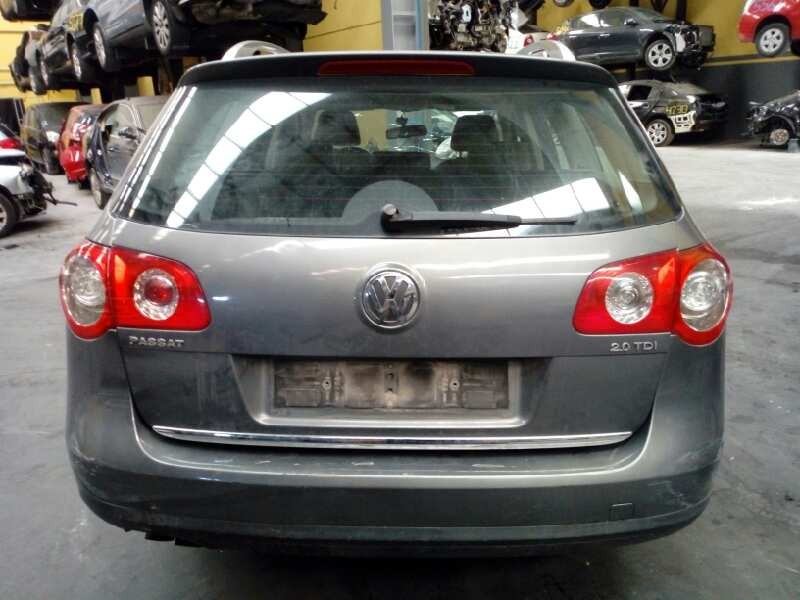 volkswagen passat variant (3c5) del año 2007