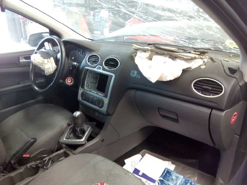 ford focus berlina (cap) del año 2005