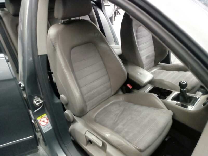 volkswagen passat variant (3c5) del año 2007