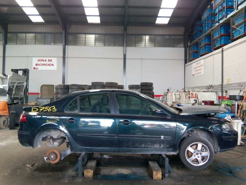 renault laguna ii (bg0) del año 2001