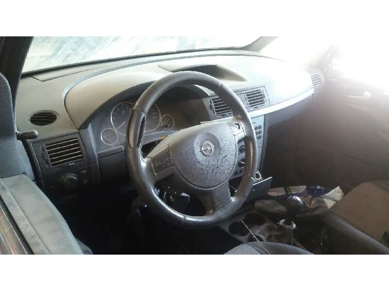 opel meriva del año 2005
