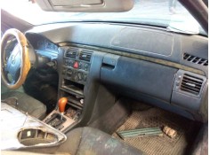 mercedes-benz clase e (w210) berlina diesel del año 1998 2