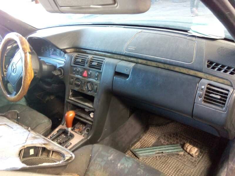 mercedes-benz clase e (w210) berlina diesel del año 1998