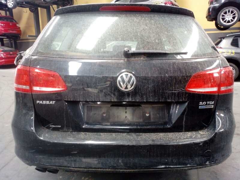 volkswagen passat variant (365) del año 2013