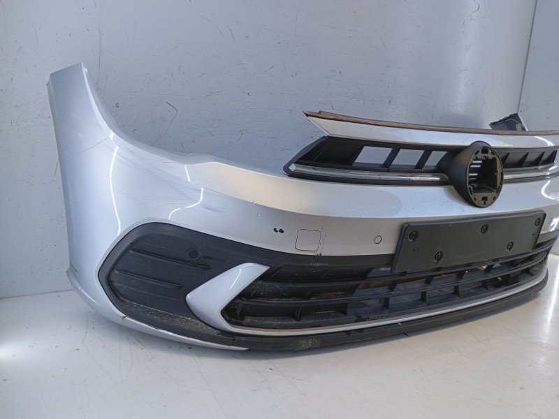 Recambio de paragolpes delantero para volkswagen polo vi (aw1, bz1, ae1) 1.0 tsi referencia OEM IAM   