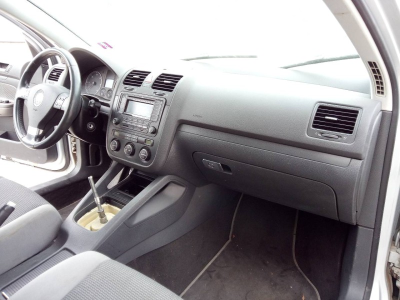 volkswagen golf v berlina (1k1) del año 2005