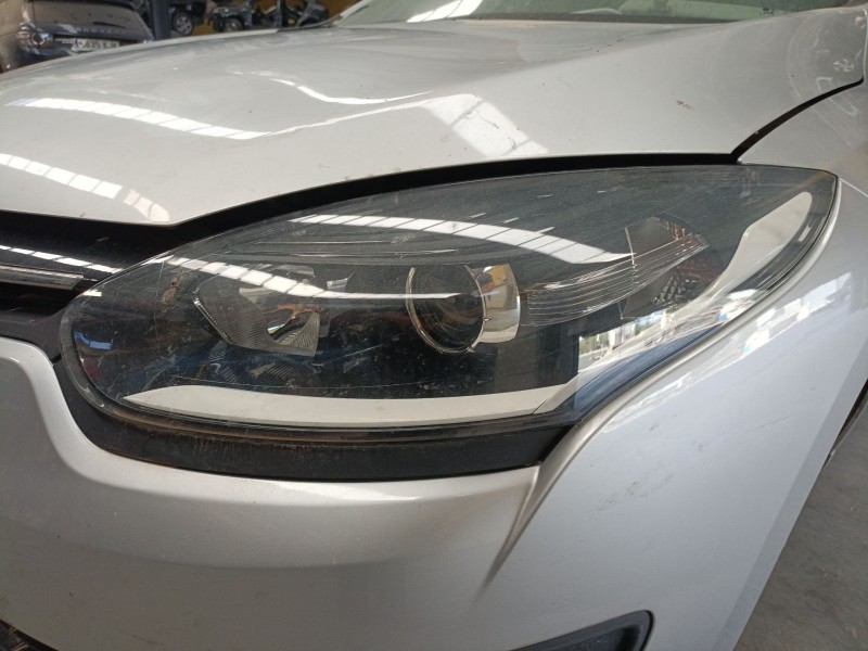 Recambio de faro izquierdo para renault megane iii hatchback (bz0/1_, b3_) 1.2 tce (bz2b, bz11) referencia OEM IAM   