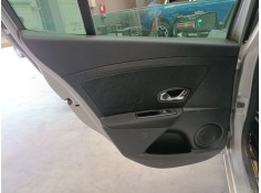 GUARNECIDO PUERTA TRASERA IZQUIERDA 