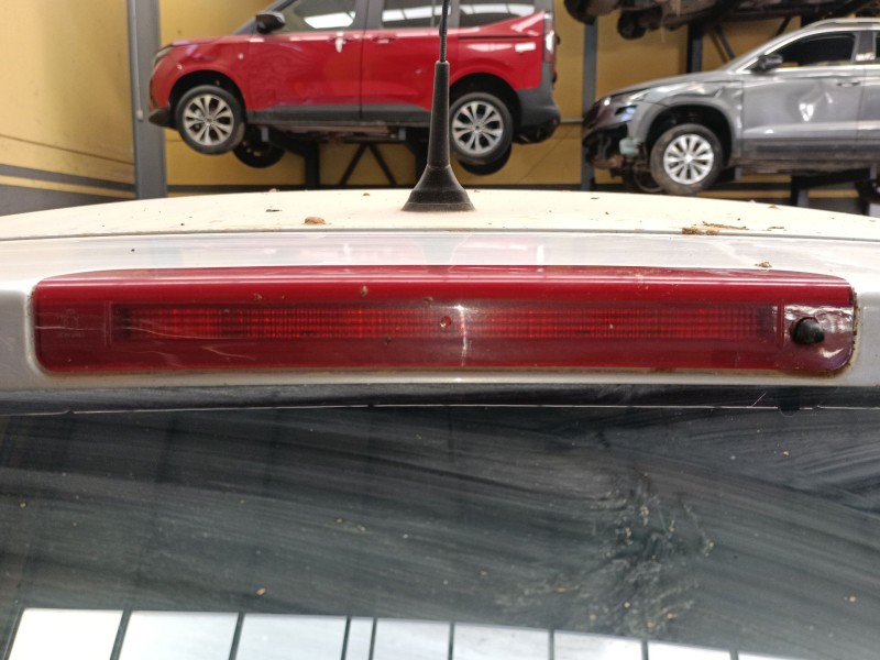 Recambio de luz central de freno para renault megane iii hatchback (bz0/1_, b3_) 1.2 tce (bz2b, bz11) referencia OEM IAM   