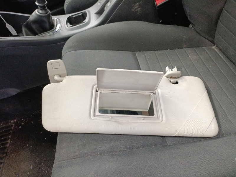 Recambio de parasol izquierdo para renault megane iii hatchback (bz0/1_, b3_) 1.2 tce (bz2b, bz11) referencia OEM IAM   
