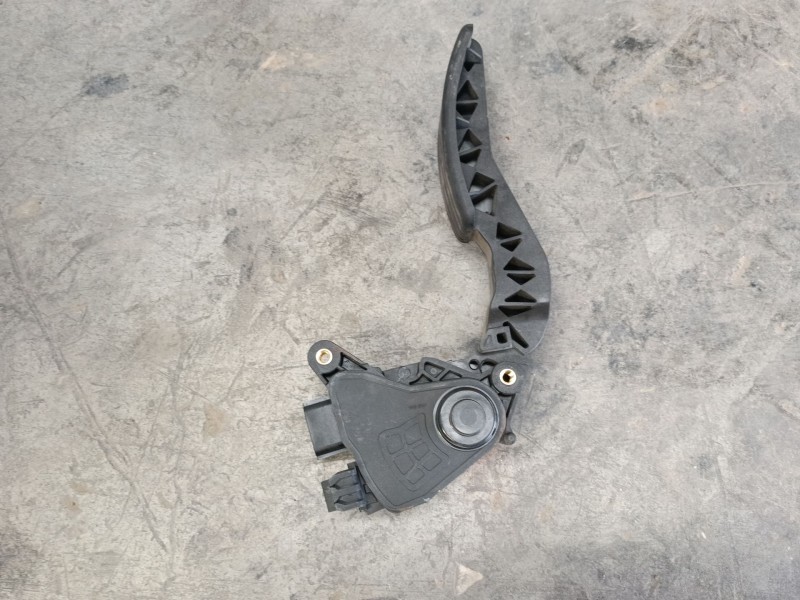 Recambio de pedal acelerador para renault megane iii hatchback (bz0/1_, b3_) 1.2 tce (bz2b, bz11) referencia OEM IAM 180020022R 