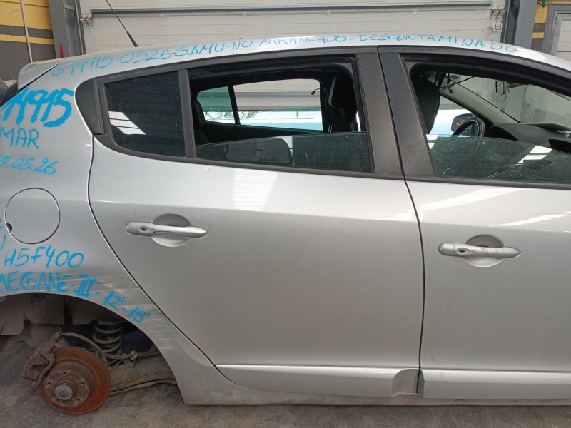 Recambio de puerta trasera derecha para renault megane iii hatchback (bz0/1_, b3_) 1.2 tce (bz2b, bz11) referencia OEM IAM   