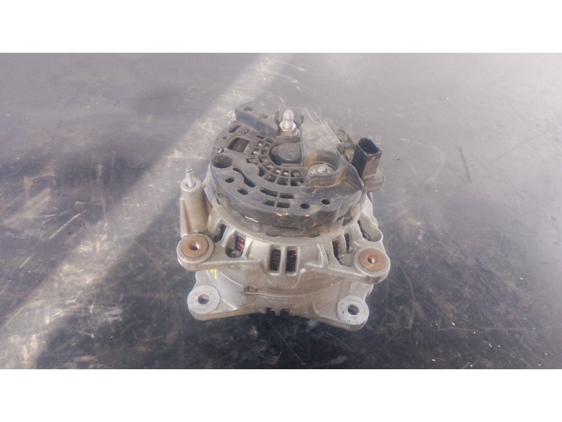 Recambio de alternador para volkswagen touran (1t3) 2.0 tdi referencia OEM IAM 03L903023  P3-B5-9-2