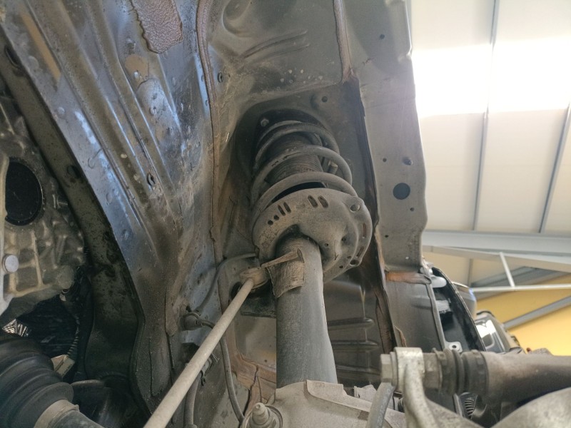 Recambio de amortiguador delantero izquierdo para audi q3 sportback (f3n) 35 tdi referencia OEM IAM   