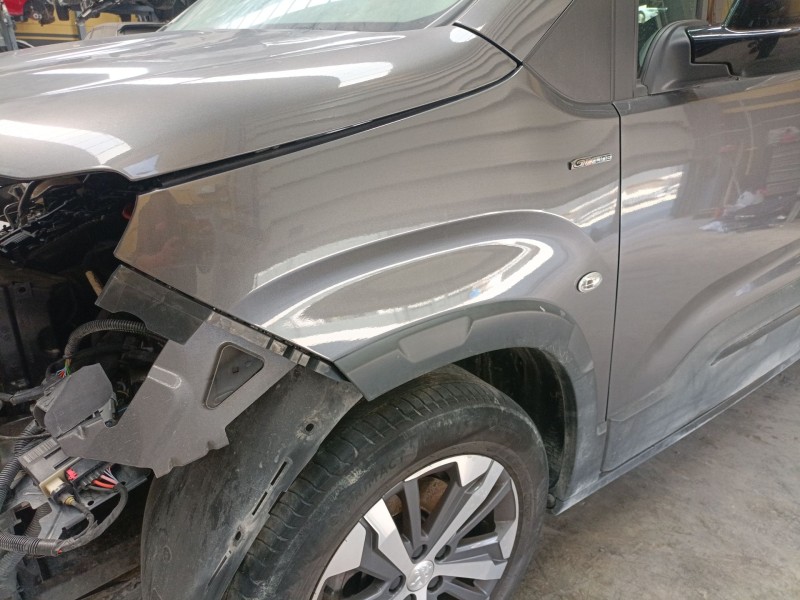 Recambio de aleta delantera izquierda para peugeot rifter 1.5 bluehdi 130 referencia OEM IAM   