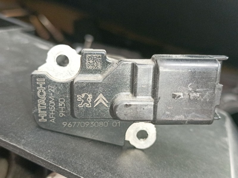 Recambio de caudalimetro para peugeot rifter 1.5 bluehdi 130 referencia OEM IAM 9677093080  