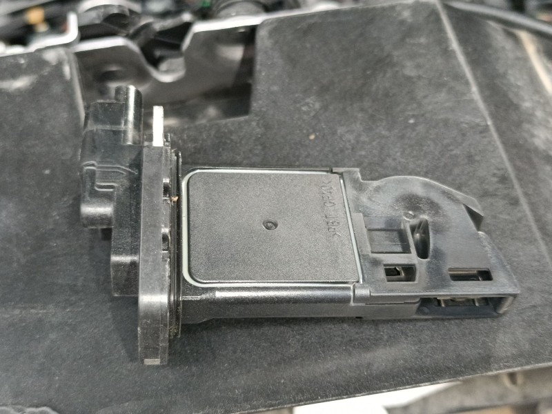 Recambio de caudalimetro para peugeot rifter 1.5 bluehdi 130 referencia OEM IAM 9677093080  