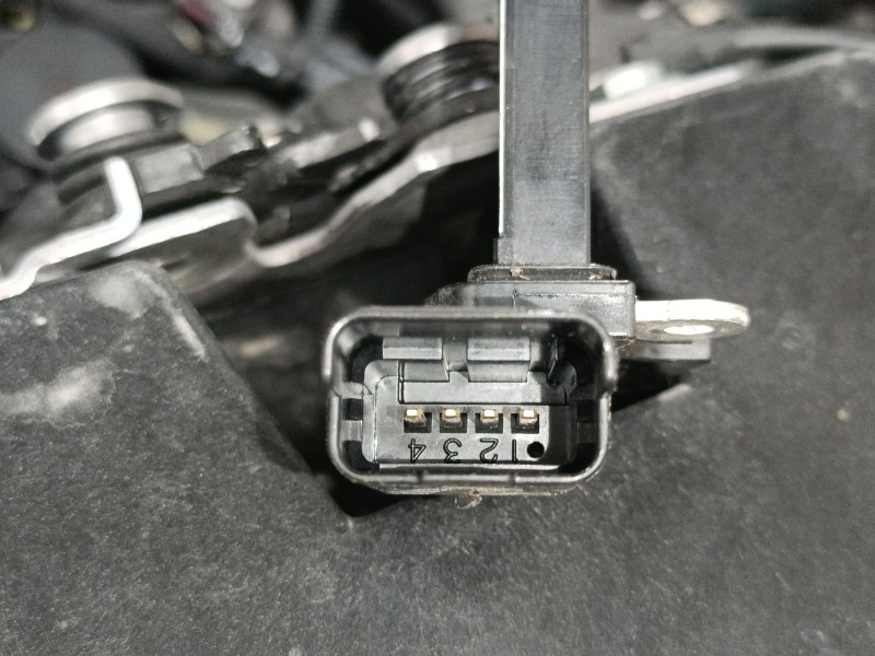 Recambio de caudalimetro para peugeot rifter 1.5 bluehdi 130 referencia OEM IAM 9677093080  