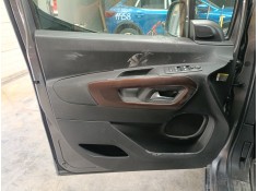 Recambio de guarnecido puerta delantera izquierda para peugeot rifter 1.5 bluehdi 130 referencia OEM IAM   